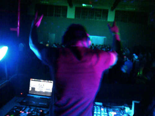 DJ,Producer,P@rT¥ An!M@L(*^,) BBM:2807CA1F / FB:http://t.co/Cl10vw6mjA