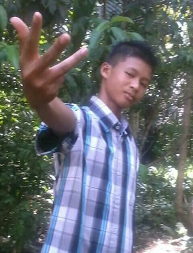 I am a true and real madrid fans. I love God. and Follow me