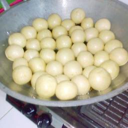 tahu bulat enak dan gurih