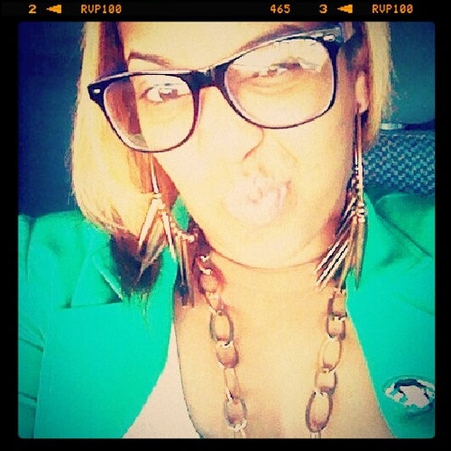 I LOVE EVERYBODY...Some I LOVE to BE AROUND, some I LOVE to AVOID and others I'd LOVE to PUNCH n tha FACE :)