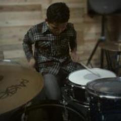 grunge drummer brain cramps