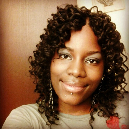 #TeamNisha&Ni'Shariah...Hit dha Follow button or keep it moving & dont 4get 2 mention me 4 a Follow Back