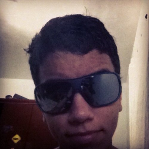A menos que voce seja o Google, pare de agir como se soubesse tudo !


http://t.co/OE3aXYTu