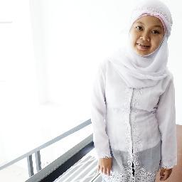 Mother of @GirindraPratama's son.