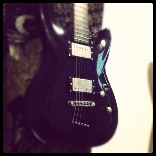 XowDoMetau's profile picture. A vida me ensinou a nunca desistir. Nem ganhar, nem perder mas procurar evoluir. Chorão.

#LutoChorão será eterno pode ter certeza