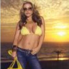 anangelpassing's profile picture. Rumoroso, più rumoroso, rumorosissimo.