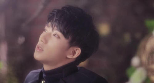 หมาเงิ้บ ชอบก้ฟอลไม่ชอบก้อัน ^^