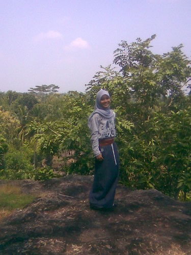 Hevin Fidina | IXb | SMPN 1 Prambanan | 29.09.1998 |