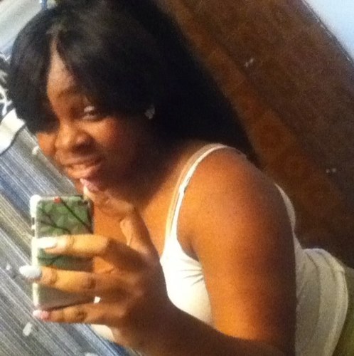 Amani M 
18 , Senior.
Taken by the best boyfriend in the world  ETHAN  7612
I do hair & Nails FWM