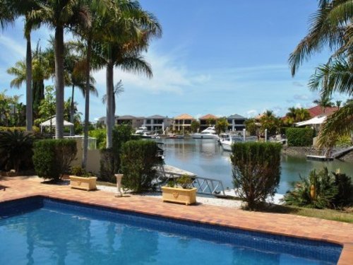 Looking for an INVESTOR, Spectacular WATER FRONT PROPERTY in SANCTUARY COVE GOLD COAST
