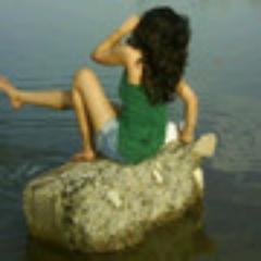 hi gul'z I'm open the twitter in leson and read me ,انا فتحت هالتويتر عشان كتابتي وابي ارائكم لي ,,