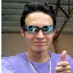 'eu só tenho cara
de santinho , quando faço com
jeitinho ; coitada de quem acreditou :)
