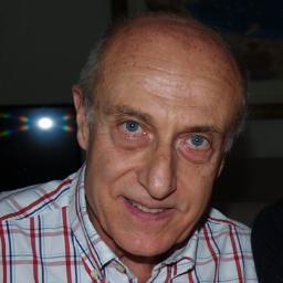 Pediatre, infectòleg, m' agrada la música, la lectura i els paisatges marins