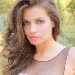 #Actriz #Modelo #Guionista #Productora #Amiga #Soñadora #Luchadora -Creyente de imposibles-Amante de la vida Y eterna aprendiz.. Instagram sandyferrer