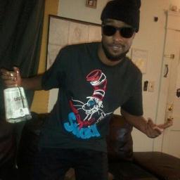 TonyCrewz_FCF's profile picture. i Hustle By @ny Means to make it but my Family Come First