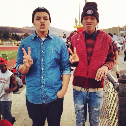 SheOnaBeaast's profile picture. TEAM FOLLOW BACK (; no lie 
Get at Me On Facebook (; And Instragram @SHEonMIGUEL