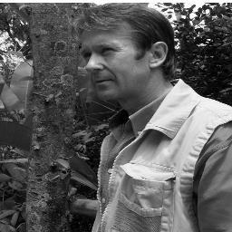 9-5 rat race escapee turned Venezuela travel host for exclusive, specialty-themed adventures for successful men. What's your excuse for not living your dream?