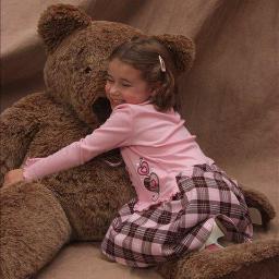 Ioveteddybears's profile picture. I am a little girl that loves teddy bears!
