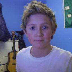 Hola :) Soy directioner de Chile :)