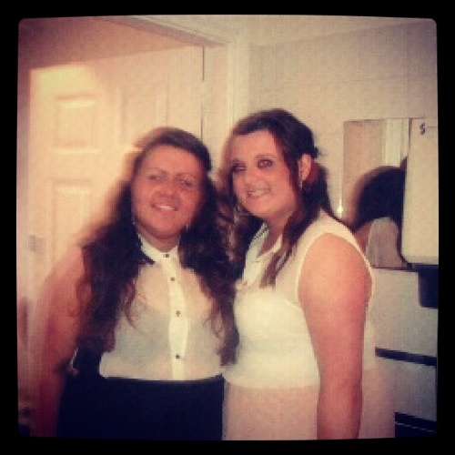 EmmaSkelly123's profile picture. Will ya light up a drag and leave us a smoke... Random times is what we all live for. Live yor life the way you want too and fuck the rest