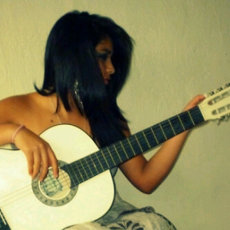 Mi principal objetivo es amar a DIOS  mi meta es llegar al cielo! Mi proposito cumplir mis sueños! Alias la negris :$