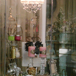 1divadecor's profile picture. Diva Decor ~~ an opulent and unique selection of candles, jewelry, bath luxuries and home accessories.
