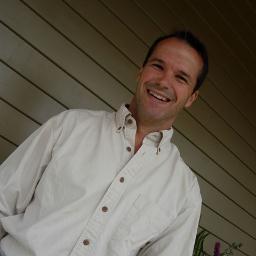 Oregon Cottage Company designs and builds tiny homes.We provide a healthy, environmentally conscious, energy efficient, way to simplifiy your life.