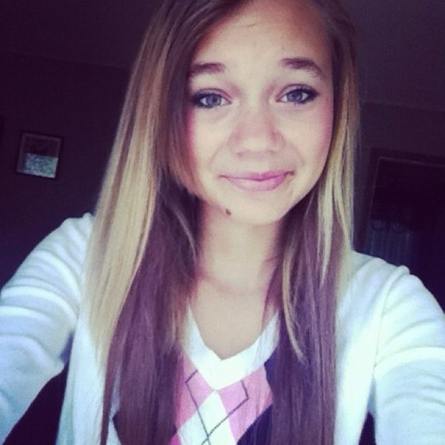 hi. im 18. singing ❤ #CollegeLife Killeen,TX. single ;) im a baller:)
