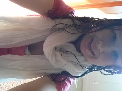 Im erin (: Im 15. i love to text,tumblr, and facebook. Music is my life and  follow me on here and my tumblr!