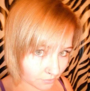 Hi im Cassie and... I hate stupid people! *phew* glad thats off my chest!