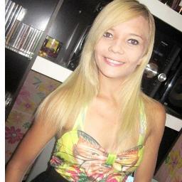 ah , fala serio neh , se eu for falar 'qem sou eu , vai demorar mt ; too aki so cm o objetivo dii fazer novas amiza