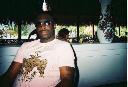 whoismrdemerson's profile picture. You not feelin' me...fine, it cost you nothing to PAY ME NO MIND!!!!