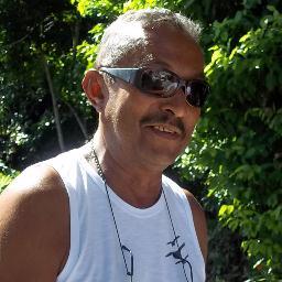 sou dos que detestam injustiças, corruptos disfarçados de autoridades, ditadores, e o pior de todos que é o serviçal desses vermes, asquerosos.