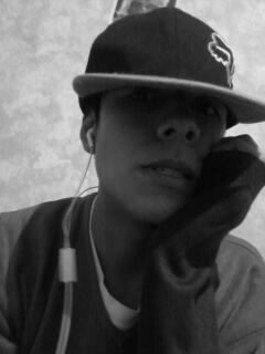 Googlbye, Goodnight for good ... Remember my face when you feel the pain!! :33
 Solo soy David y ya.!! :33 no hay otra regla.!