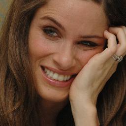 Hockey & football, yep, that's me. It's a long, drawn out, convoluted, tell-tale story ... don't ask! :) ... #LoveAmandaPeet