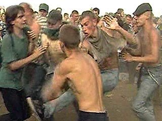 Если ты yrukikugi Но я неспособен жить с тобой.  (_8(I)