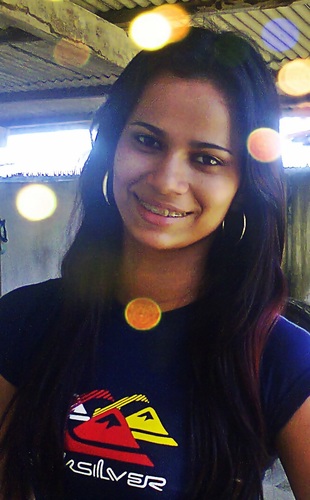 Tente me atacar com palavras mais lembre-se eu vou te derrubar com sorrisos! =)