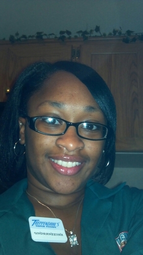 #TEAMSEXY #TEAMGOODLOOKiNG UNDRANEESHA BE THE NAME.... FOLLOW ME iLL FOLLOW BACK