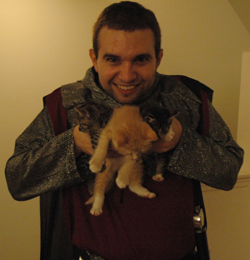 OfficeMonkey's profile picture. Vote like the lives of random strangers depend on it. #vaccinated #stillmaskingbecausepeoplearebeingstupid