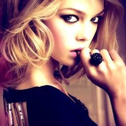 TheGoldenHaze's profile picture. If you can't find me, look for me on Jupiter