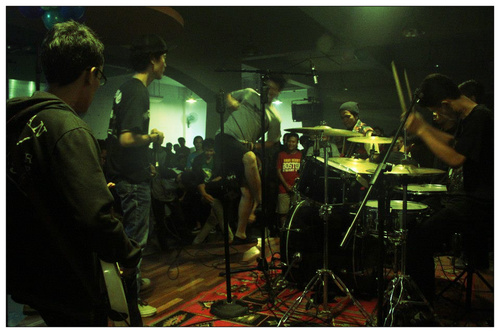 #Grindcore Band From Medan-North Sumatra, We Are: @andrelubisXN @AdilBramTindaon @xyougiex @jenggijerry CP: +628576130391 In Grind We Trust, In Weed We Crush!