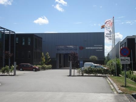 Aannemer, ontwikkelaar, meedenkendebouwer, innovatievebouwer, doeners, renovatie, restauratie, betonconstructies, kelders , heiwerk , badkamer, appartement