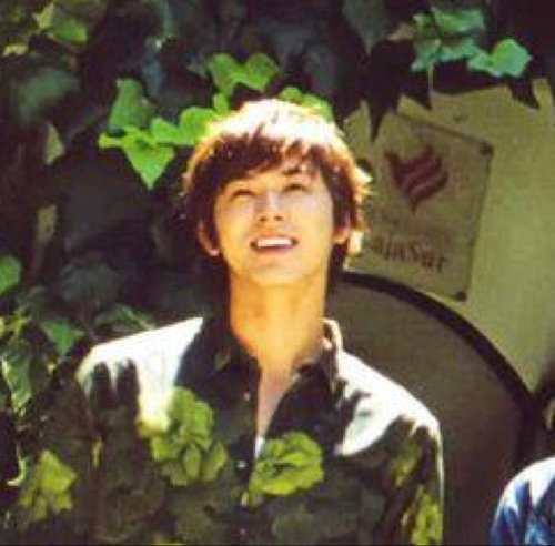 非公式・東方神起ユンホbot(RP)／自動＋手動／◆必読→http://t.co/LNUr3qJw