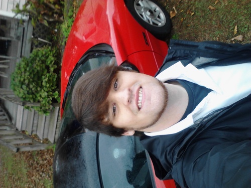 im 21 years old an auburn fan WDE i am single i drive a 1993 z28 camaro