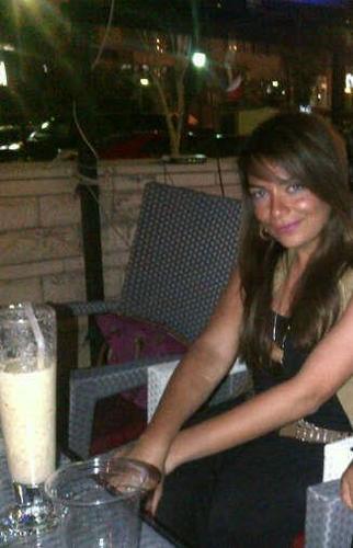 I'm Reem, Graphic designer Who Searching The Meaning Of LIFE !!