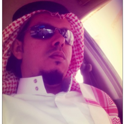 لن تفهموا ما بــ داخلي .. لــذا : إكتفوا بــ القراءة فقط !!