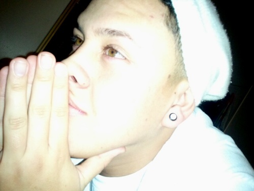 18|Soccer player|Daddy to be|Chill @_angiejaee is the one that makes me smile (: Follow me on IG; @Josefalconn