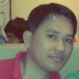 worked as visual merchandiser with knowledge in art. a hobby artist and a blogger.