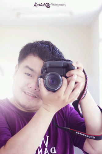 Hi.. u can call me sam.. im fotografer n designer.. Add my pin bbm 57595137
line : samkashikoi 
whatsapp : 08995674015