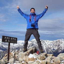 アウトドア系。登山→ご飯→登山→ご飯の繰り返し。山で食べるご飯が一番好き。10歳児と7歳児と6歳児のパパ。最近はプライベートの時間がなく、食べることが大きな楽しみです。よく聴く音楽はBUMP OF CHICKENやRADWIMPSなど。